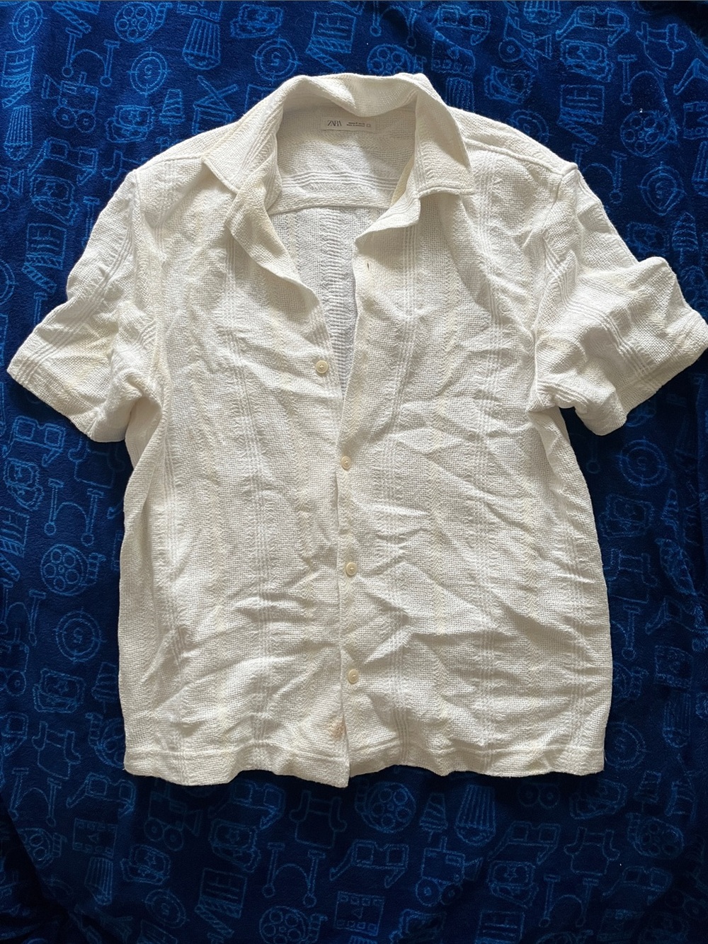 Zara White Textured Short-Sleeve Button-Down Shirt